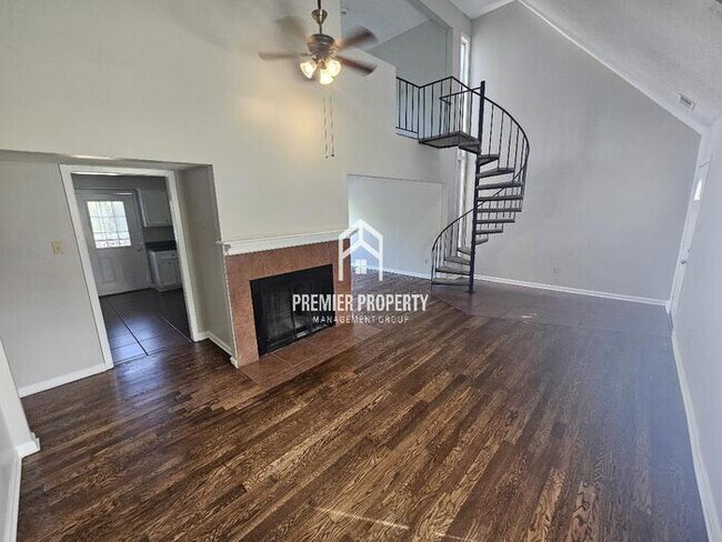 Foto del edificio - 5808 Lynnfield Cove