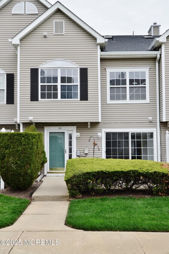 Foto principal - 111 Watson Ct