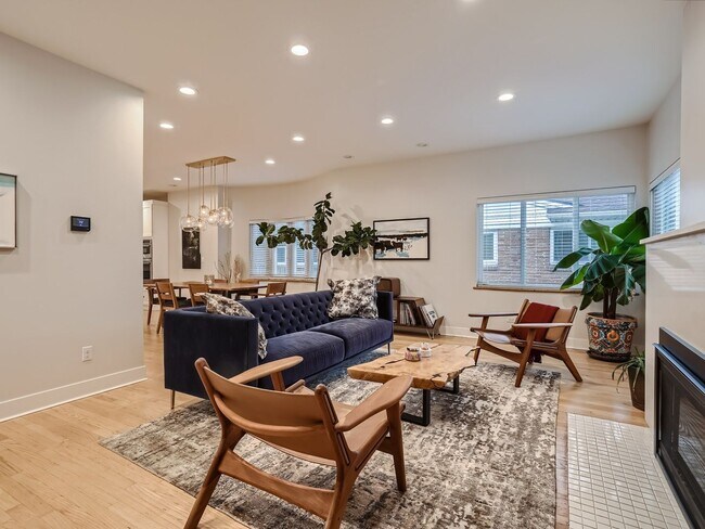 Foto del edificio - Short Term Rental Opportunity in Sloans Lake Area