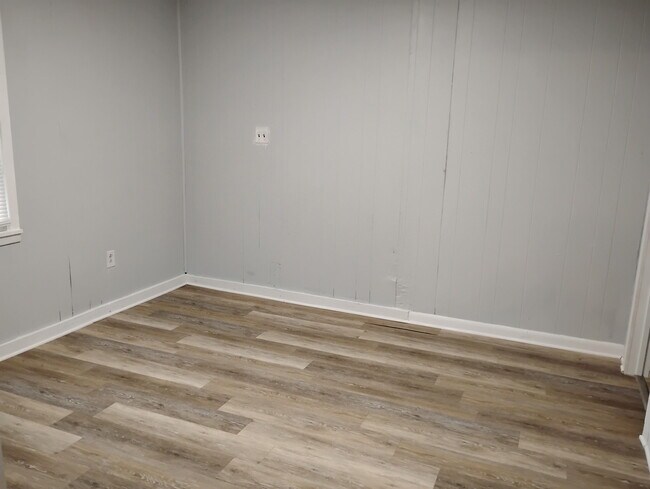 Building Photo - 507 N 38th Ave