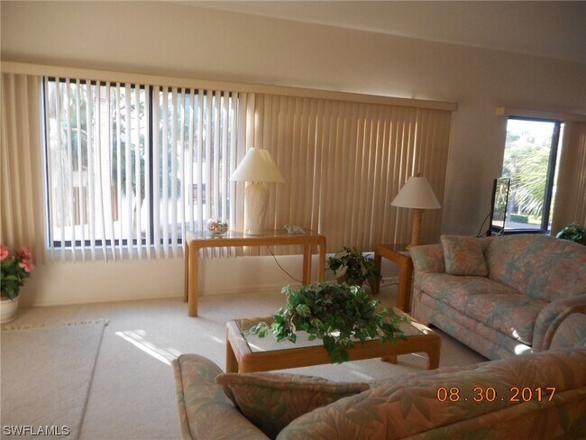 Foto del edificio - 6770 Pelican Bay Blvd