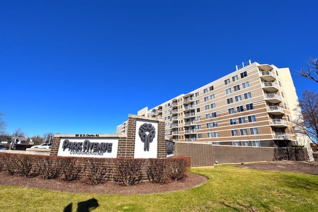 Building Photo - 150 W St Charles Rd