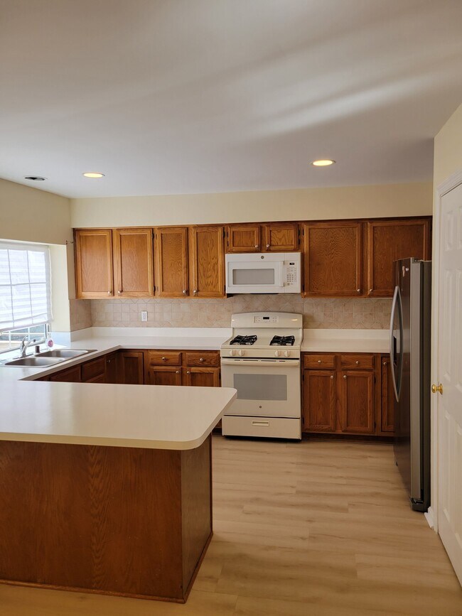 Foto del edificio - 2681 McGuffeys Ct