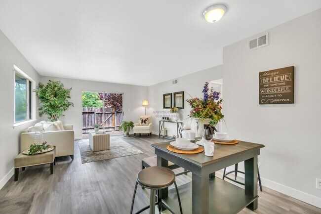 Building Photo - 4722 Greenholme Drive, Unit 1