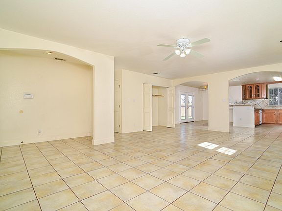 Foto del edificio - Attractive 3 bedroom home