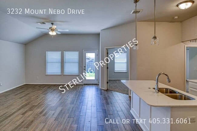 Building Photo - 3232 Mt Nebo Dr