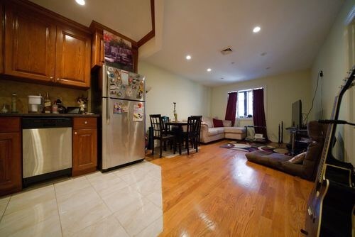 Foto del edificio - 3604 28th Ave
