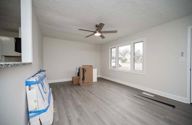 Building Photo - 126 Winding Way