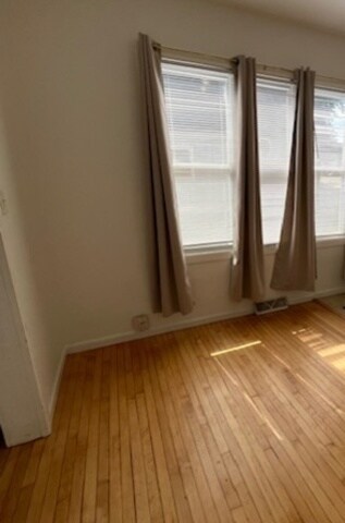 Foto del edificio - 13841 Forest Ave