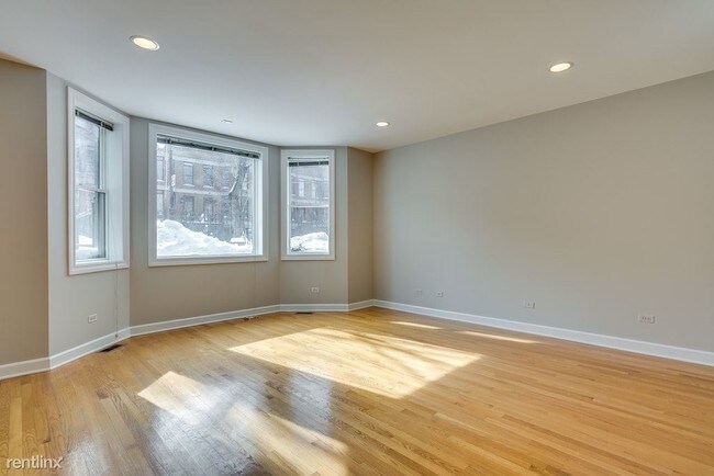 Building Photo - 1544 W Jackson Blvd