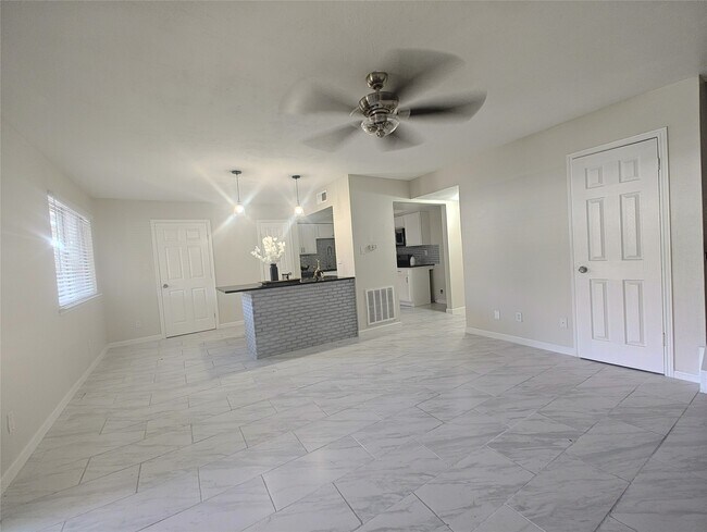 Foto del edificio - 2252 Shadowdale Dr