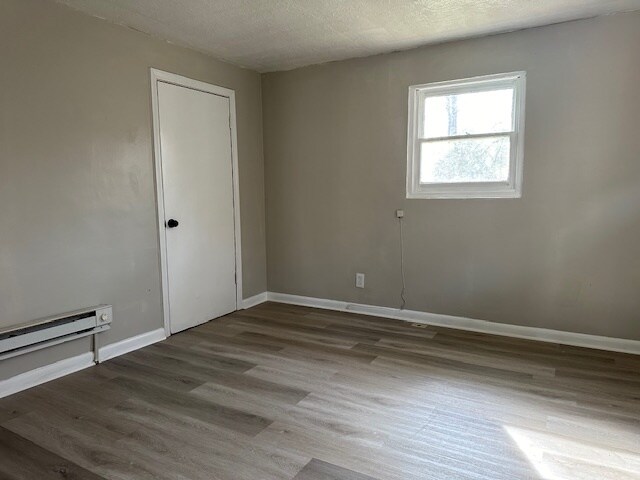 Foto del edificio - 1006 Anderson Pl