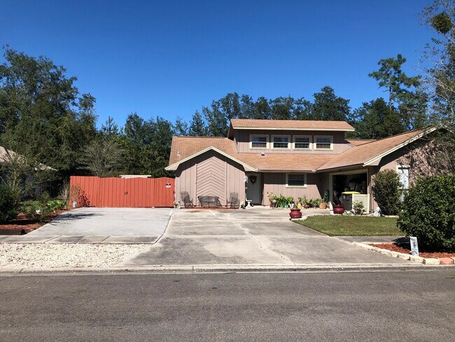 Building Photo - 8179 Crosswind Rd