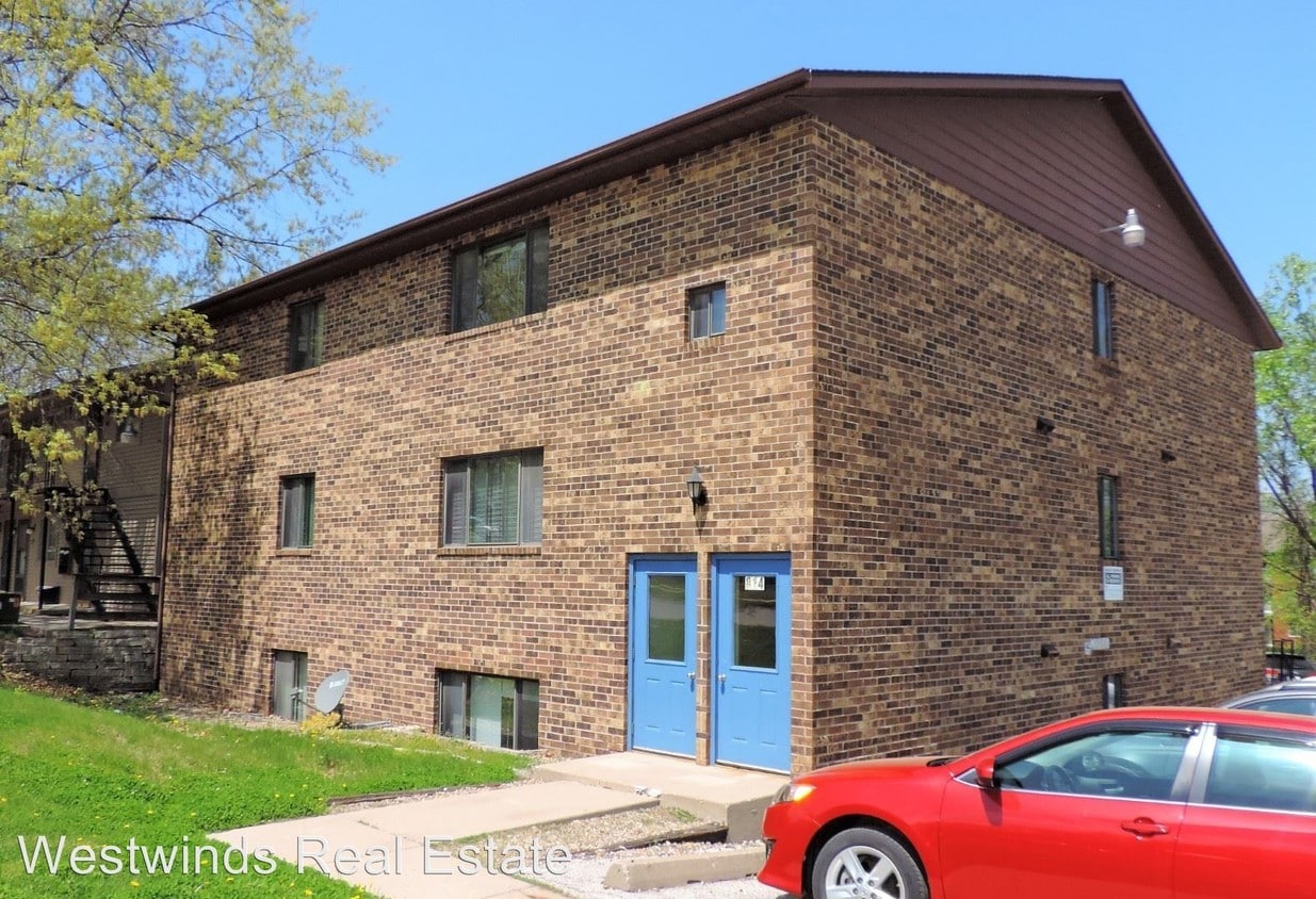 814 Oakcrest St, Iowa City, IA 52246 Room for Rent in Iowa City, IA