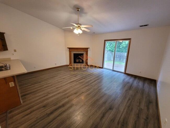 Building Photo - 2103 Bridgewater Cir