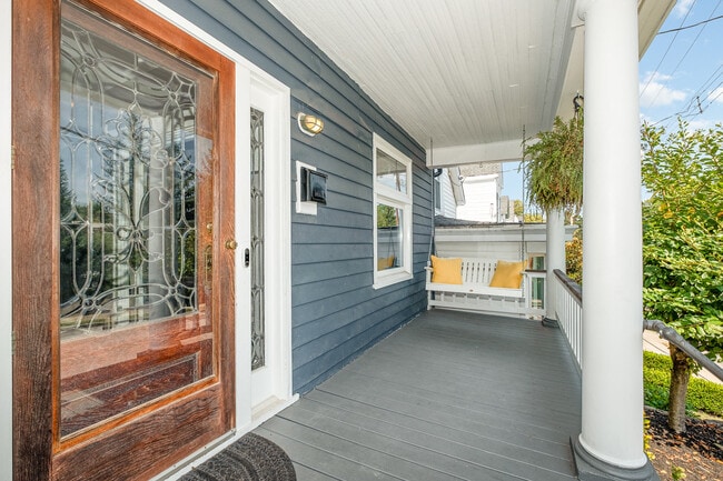 Photo - 2006 Breen St House