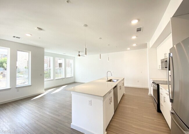 Foto del edificio - 1 br, 1 bath Condo - 422 Melissa Rd