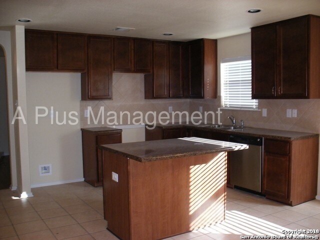 Building Photo - 1319 Lotus Walk