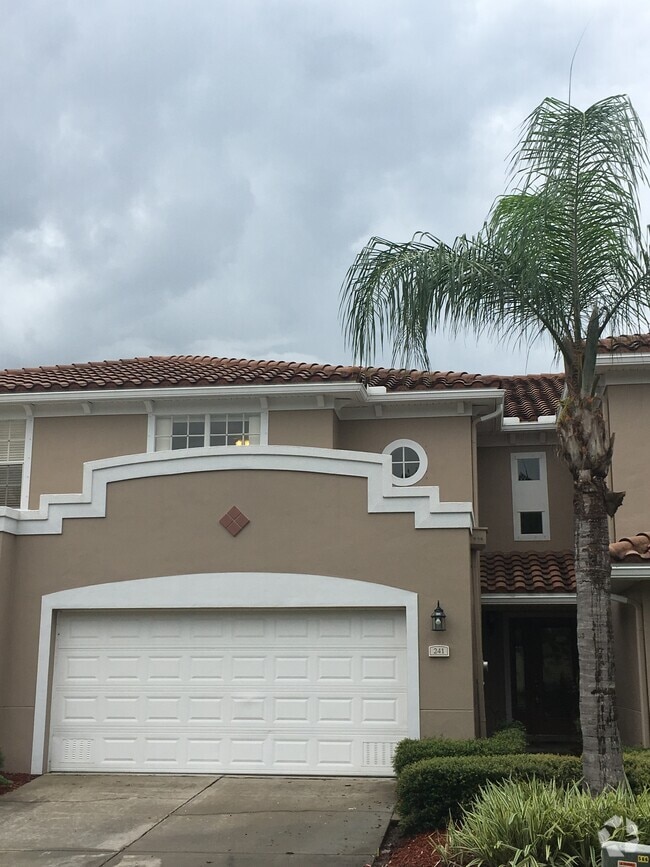 Building Photo - 241 Valencia Cir