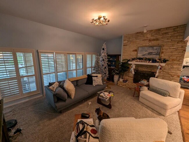 Foto del edificio - 208 Crescent Bluff