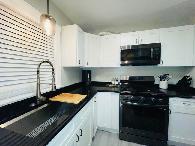 Building Photo - 31 Pennsylvania Ave