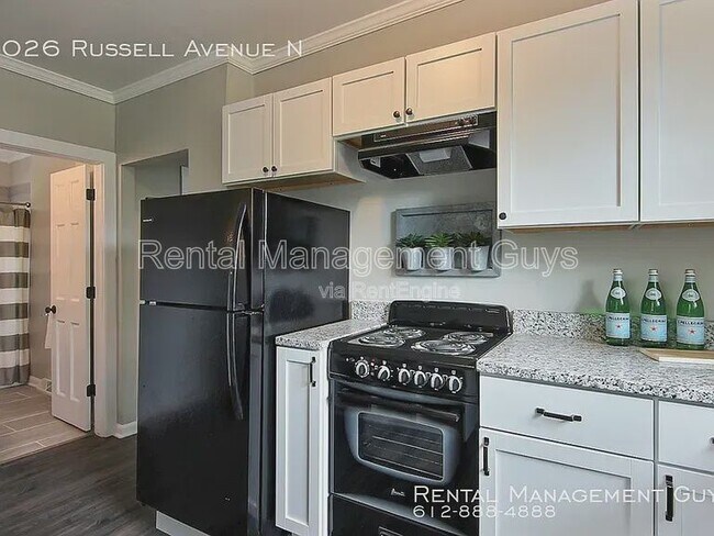 Foto del edificio - 3026 Russell Ave N