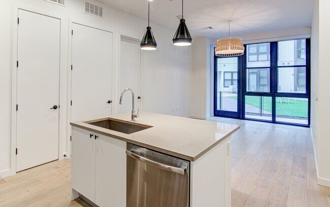 Building Photo - Downtown Living at the Tyndall - 2/2 Condo...
