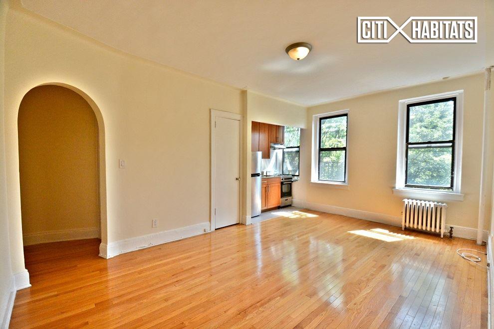 Primary Photo - 3516 34th St