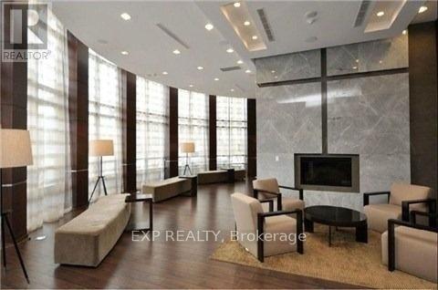 Photo du bâtiment - 330-2330 Burnhamthorpe Rd W