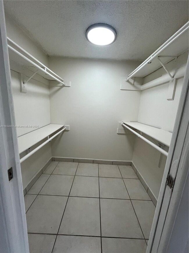 Foto del edificio - 8540 SW 133rd Avenue Rd