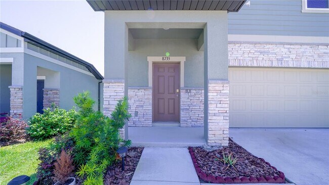 Foto del edificio - 8735 Sportsman Lp