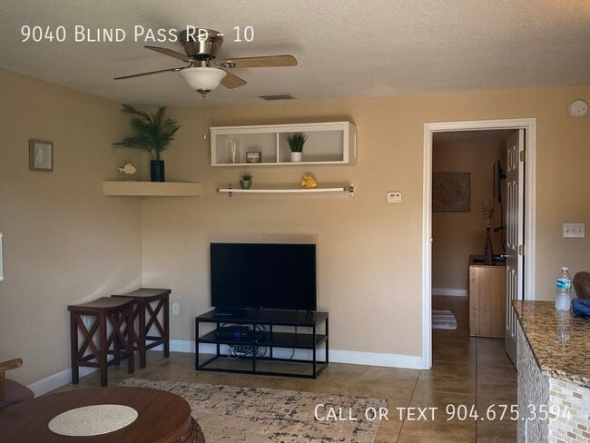 Building Photo - Charming One-bedroom home at Blind Pass Vi...