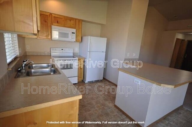 Building Photo - 2107 E Whispering Willow Ln
