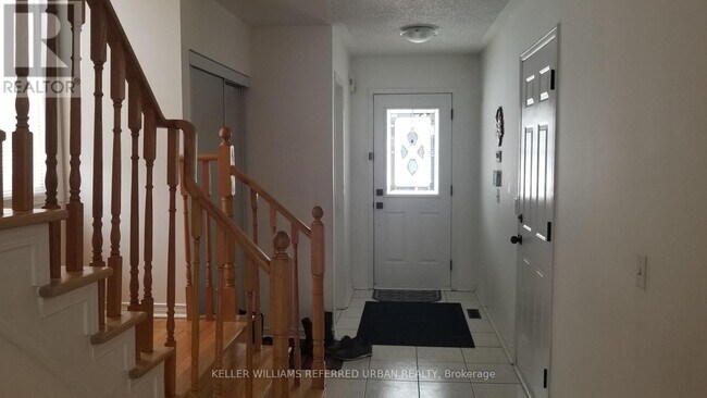 Building Photo - 40 Ingold Ln