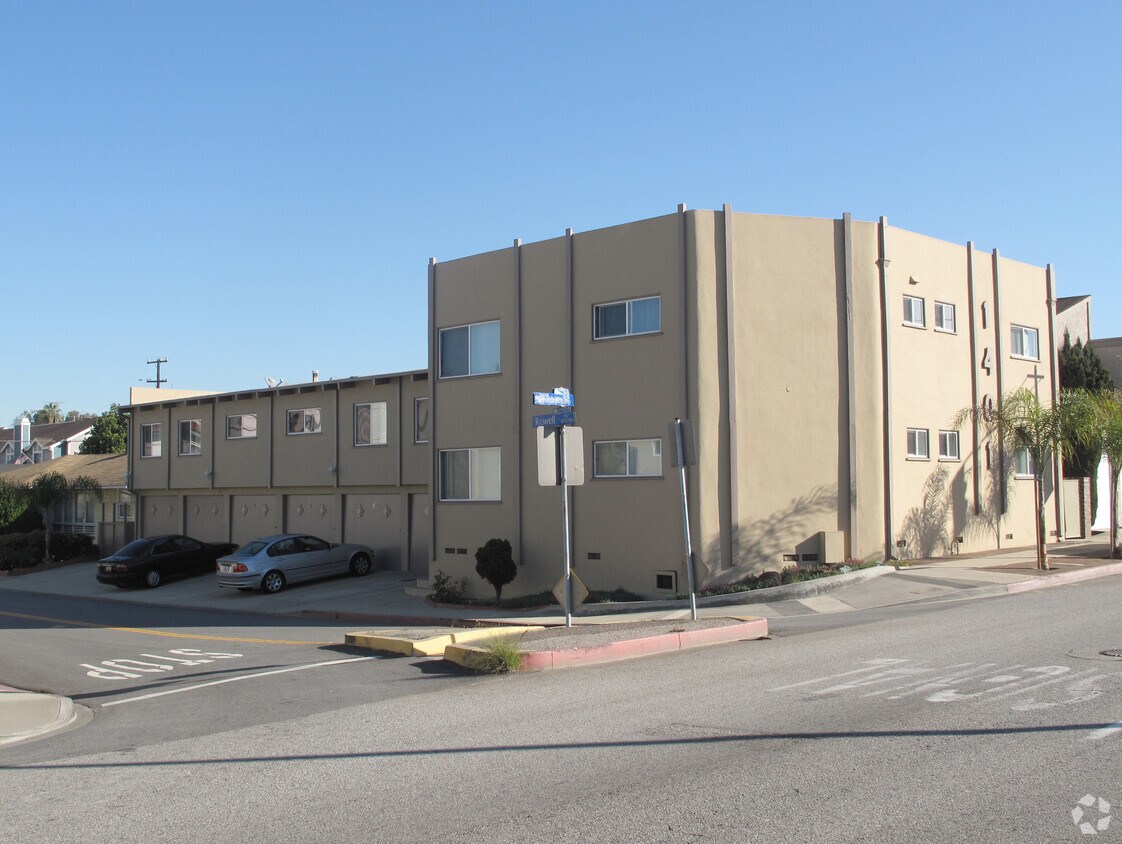 Foto del edificio - 1401 Manhattan Beach Blvd
