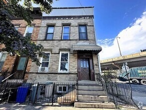 Building Photo - 151 Kingsland Ave