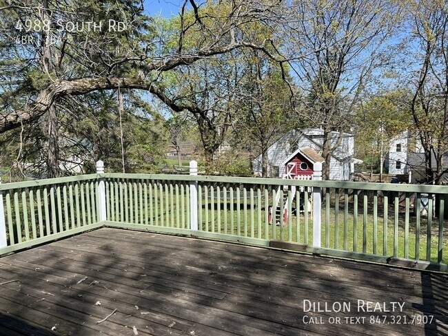 Building Photo - 4988 South Rd-