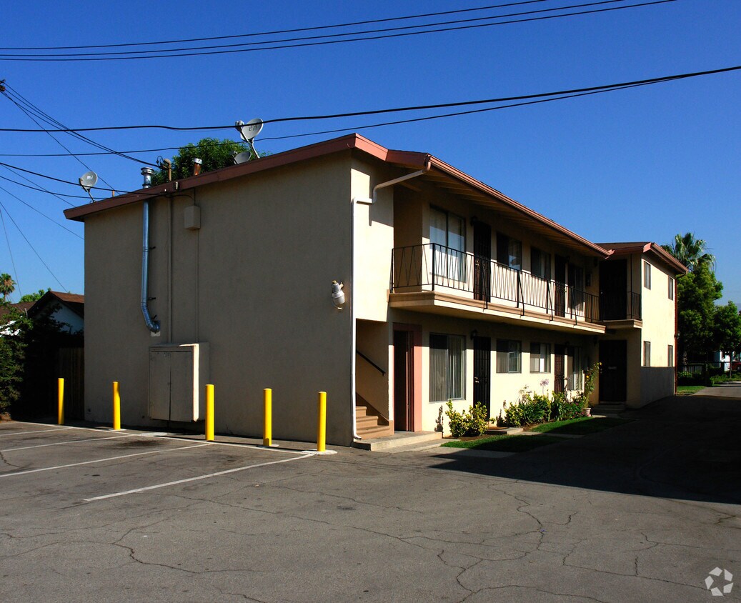 Building Photo - 1143 W Stoneridge Ct