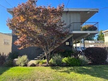 Front of Property - 1311 High St