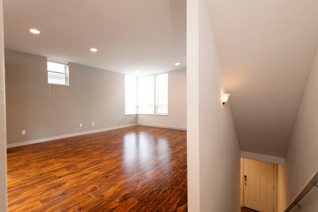 Foto del edificio - 1151 N 88th St