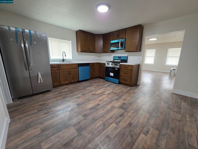 Foto del edificio - 139 Ambrose Ave