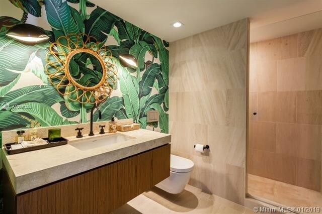 Building Photo - 881 Ocean Dr