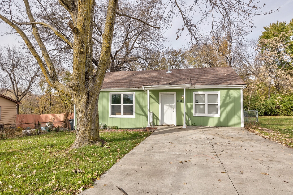 490 Shawnee Rd, Kansas City, KS 66103 House Rental in Kansas City, KS