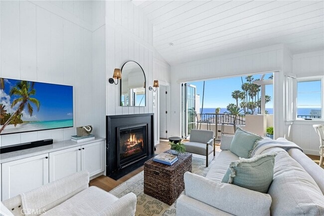 Photo - 360 Cliff Drive Unit Apartment