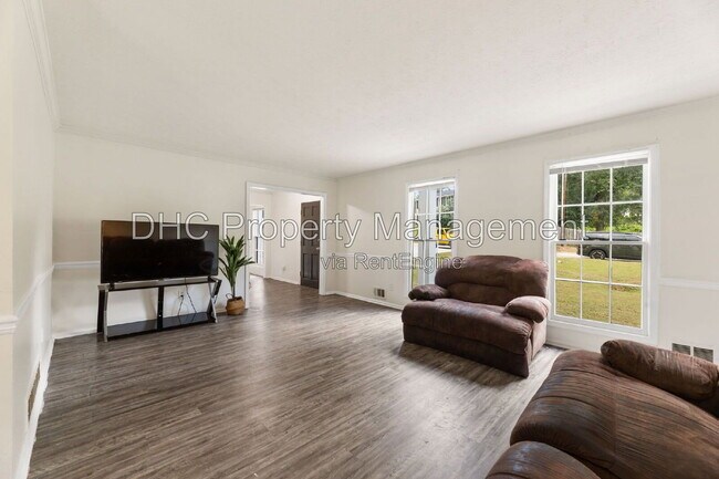 Foto del edificio - 652 Bantry Ln