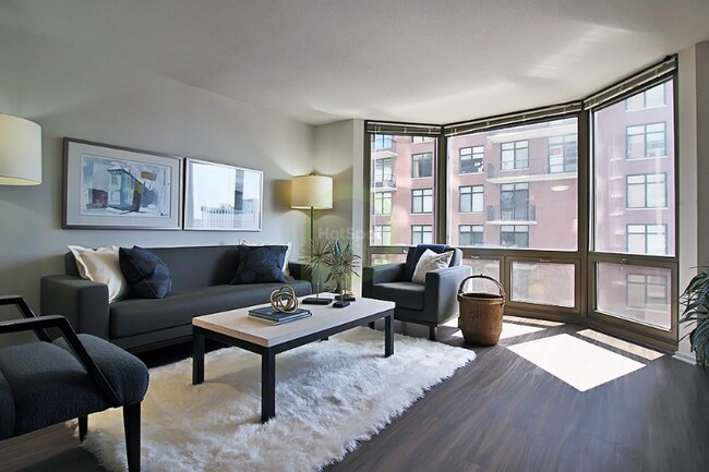 Foto del edificio - 1229 N Dearborn St
