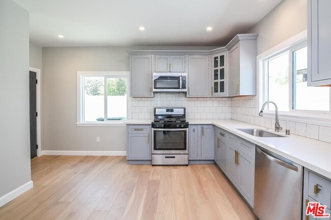 Foto del edificio - 1239 S Highland Ave