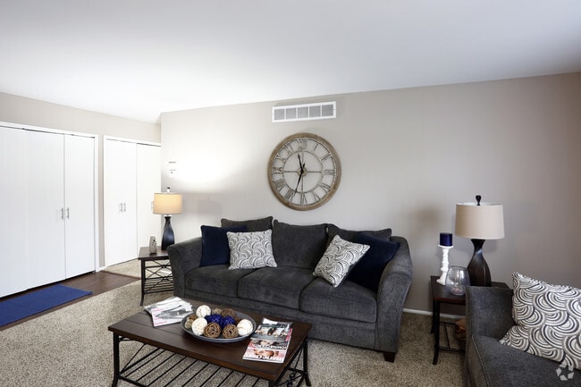 Two Bedroom - Living Room - Carriage Hill Apartments - Dearborn Height...