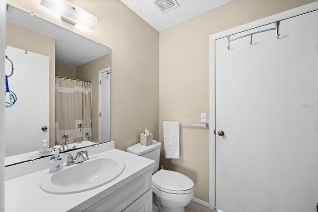 Building Photo - 11885 Van Loon Ave