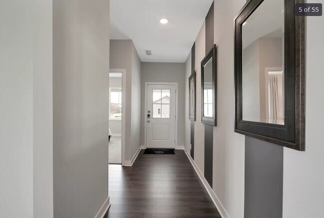 Building Photo - 11458 Plough St